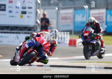 Mai 2025; Briggs EquipmentNorth West 200 Motorcycle Race, Portrush, Antrim, Nordirland; North West 200 Training und Abendrennen; John McGuinness (Honda Racing UK) während des Superstock Qualifying Stockfoto