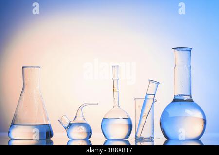 Laborglas Chemie oder Medizin für die Forschung-Stillleben Stockfoto