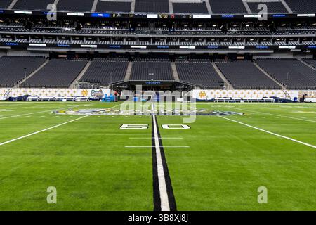 8. Oktober 2022: Ein allgemeiner Überblick über das Spielfeld vor der NCAA-Football-Action zwischen den BYU Cougars und den Notre Dame Fighting Irish im Allegiant Stadium in Las Vegas, Nevada. John Mersits/CSM. (Kreditbild: © John Mersits/CSM via ZUMA Press Wire) Stockfoto