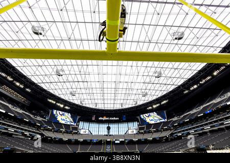 8. Oktober 2022: Ein allgemeiner Überblick über das Spielfeld vor der NCAA-Football-Action zwischen den BYU Cougars und den Notre Dame Fighting Irish im Allegiant Stadium in Las Vegas, Nevada. John Mersits/CSM. (Kreditbild: © John Mersits/CSM via ZUMA Press Wire) Stockfoto