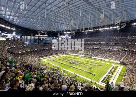 8. Oktober 2022: Ein allgemeiner Überblick während der Halbzeit der NCAA-Fußballspiele zwischen den BYU Cougars und den Notre Dame Fighting Irish im Allegiant Stadium in Las Vegas, Nevada. Notre Dame besiegte die BYU mit 28:20. John Mersits/CSM. (Kreditbild: © John Mersits/CSM via ZUMA Press Wire) Stockfoto