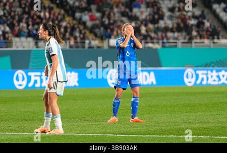 24. Juli 2023: Barbara Bonansea (Italien) gibt Gesten beim Spiel der Gruppe G – FIFA Frauen-Weltmeisterschaft Australien & Neuseeland 2023, Italien gegen Argentinien, im Eden Park, Auckland, Neuseeland. Kim Price/CSM (Kreditbild: © Kim Price/CSM via ZUMA Press Wire) Stockfoto