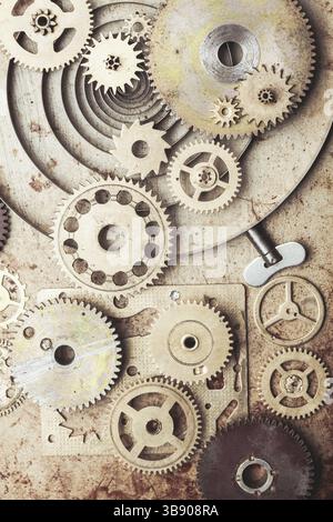 Steampunk-Hintergrund von mechanischen Uhren Details über alte Metall Hintergrund. Im Inneren der Uhr, Zahnräder Stockfoto