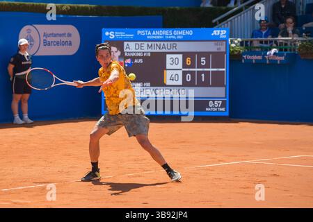 19. April 2023, Barcelona, Spanien: ALEXANDER SHEVCHENKO während eines Spiels gegen Ã LEX DE MIÃ’AUR bei der Barcelona Open Banc Sabadell 2023. Ã LEX DE MIÃ’AUR gewann das Spiel mit 6-0 6:1. (Bild: © Patricia Rodrigues/ZUMA Press Wire) Stockfoto