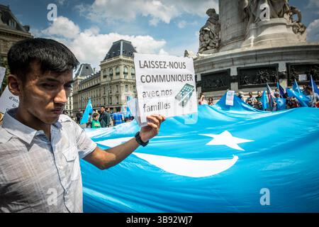 7. Juli 2019: Paris 11. Bezirk (11. Arrond, Ile-de-France (Region, Frankreich) seit dem Massaker am 5. Juli 2009 in Urumchi, der uigurischen Hauptstadt, organisieren die Uiguren der Diaspora Anfang Juli Demonstrationen in aller Welt. Dieses Jahr organisierten die Uiguren von Frankreich am Sonntag, den 7. Juli, eine Protestveranstaltung auf dem Place de la Republique. (Bild: © Sadak Souici/ZUMA Press Wire) Stockfoto
