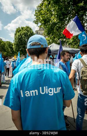 7. Juli 2019: Paris 11. Bezirk (11. Arrond, Ile-de-France (Region, Frankreich) seit dem Massaker am 5. Juli 2009 in Urumchi, der uigurischen Hauptstadt, organisieren die Uiguren der Diaspora Anfang Juli Demonstrationen in aller Welt. Dieses Jahr organisierten die Uiguren von Frankreich am Sonntag, den 7. Juli, eine Protestveranstaltung auf dem Place de la Republique. (Bild: © Sadak Souici/ZUMA Press Wire) Stockfoto