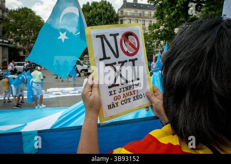 7. Juli 2019: Paris 11. Bezirk (11. Arrond, Ile-de-France (Region, Frankreich) seit dem Massaker am 5. Juli 2009 in Urumchi, der uigurischen Hauptstadt, organisieren die Uiguren der Diaspora Anfang Juli Demonstrationen in aller Welt. Dieses Jahr organisierten die Uiguren von Frankreich am Sonntag, den 7. Juli, eine Protestveranstaltung auf dem Place de la Republique. (Bild: © Sadak Souici/ZUMA Press Wire) Stockfoto