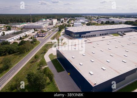 Luftaufnahme des Industrieparks: Verteilungs- und Logistikzentrum. Stockfoto