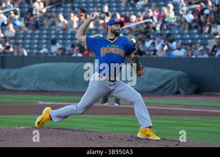 5. August 2023: El Paso Pitcher Michael Wacha (15) wirft während des Spiels mit El Paso Chihuahuas und Salt Lake Bees einen Platz im Smiths Field in Salt Lake UT. David Seelig/Cal Sport Medi (Bild: © David Seelig / Cal Sport Media/CSM via ZUMA Press Wire) Stockfoto