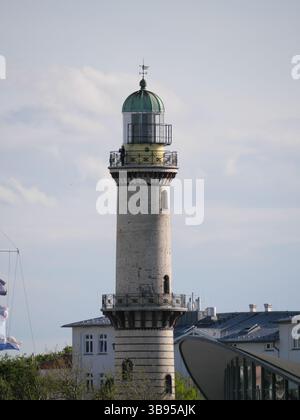 Alter Leuchtturm in Warnemünde Stockfoto