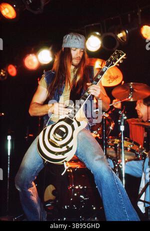 Fern Park, Florida, USA: OZZY OSBOURNE - ZAKK WYLDE spielt eine Gitarrenklinik und tritt mit lokalen Musikern in der Station auf - 15. August 1992 (Bild: © Christopher Helton Via ZUMA Press Wire) Stockfoto