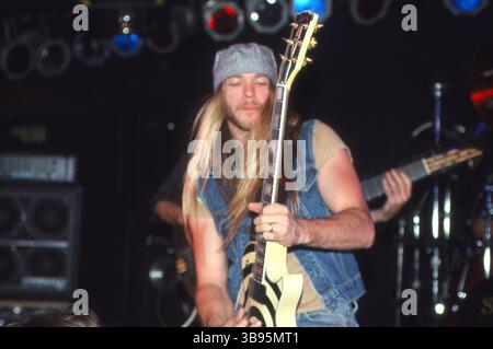 Fern Park, Florida, USA: OZZY OSBOURNE - ZAKK WYLDE spielt eine Gitarrenklinik und tritt mit lokalen Musikern in der Station auf - 15. August 1992 (Bild: © Christopher Helton Via ZUMA Press Wire) Stockfoto