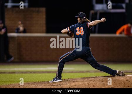 21. Februar 2023: Campbell kämpft gegen Kamele Pitcher Aaron Rund (36) spielt während des neunten Inning gegen die East Carolina Pirates im NCAA Baseball Matchup im Jim Perry Stadium in Buies Creek, NC. (Scott Kinser) (Bild: © Scott Kinser/CSM via ZUMA Press Wire) Stockfoto