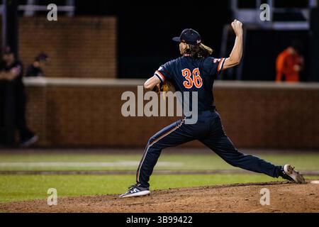 21. Februar 2023: Campbell kämpft gegen Kamele Pitcher Aaron Rund (36) spielt während des neunten Inning gegen die East Carolina Pirates im NCAA Baseball Matchup im Jim Perry Stadium in Buies Creek, NC. (Scott Kinser) (Bild: © Scott Kinser/CSM via ZUMA Press Wire) Stockfoto