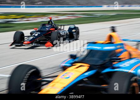 1. April 2023: SANTINO FERRUCCI (14) aus Woodbury, Connecticut, reist während eines Trainings für den PPG 375 auf dem Texas Motor Speedway in Fort Worth, Texas. (Bild: © Colin Mayr Grindstone Media Grou/CSM via ZUMA Press Wire) Stockfoto