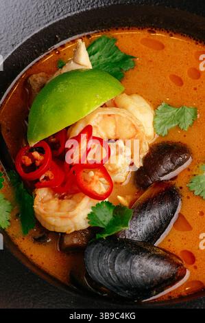 tom Yum Suppe mit Garnelen Makrofoto Stockfoto