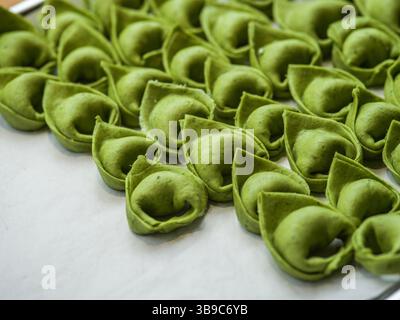 Hausgemachte Spinat-Pasta Stockfoto