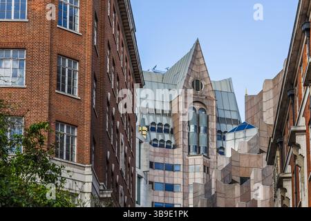 Charmante Londoner Altstadt mit traditioneller Architektur Stockfoto