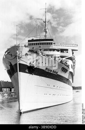 Das deutsche Schiff Wilhelm Gustloff. Der Untergang der Wilhelm Gustloff ist die schlimmste Seekatastrophe der Geschichte. Das Schiff wurde ursprünglich als Kreuzfahrtschiff für die nazi-Stärke durch die Joy-Bewegung gebaut. Während des Krieges wurde es als Krankenhausschiff genutzt. Am 30. Januar 1945 verließ sie mit schätzungsweise 10.600 Personen an Bord. Das Schiff wurde vom sowjetischen U-Boot S-13 torpediert und sank in 40 Minuten. Nur 1250 Menschen wurden gerettet, was eine Zahl von rund 9400 Todesopfern bedeutet. Foto Bundesarchiv, Bild 183-L12212 / Augst / CC-BY-SA 3,0, Stockfoto