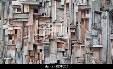 Reste von Holzbrettern als Hintergrund. Stockfoto