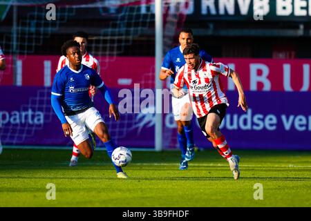 Rotterdam - Aymane Bais von Jong Sparta Rotterdam während der zweiunddreißigsten Wettkampfrunde der Tweede Divisie Saison 2024/2025. Das Spiel findet am 9. Mai 2025 in Rotterdam, Niederlande, zwischen Jong Sparta Rotterdam und Quick Boys in Het Kasteel statt. (VK Sportphoto/Danny de Groot) Stockfoto