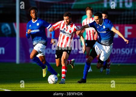 Rotterdam - Aymane Bais von Jong Sparta Rotterdam während der zweiunddreißigsten Wettkampfrunde der Tweede Divisie Saison 2024/2025. Das Spiel findet am 9. Mai 2025 in Rotterdam, Niederlande, zwischen Jong Sparta Rotterdam und Quick Boys in Het Kasteel statt. (VK Sportphoto/Danny de Groot) Stockfoto