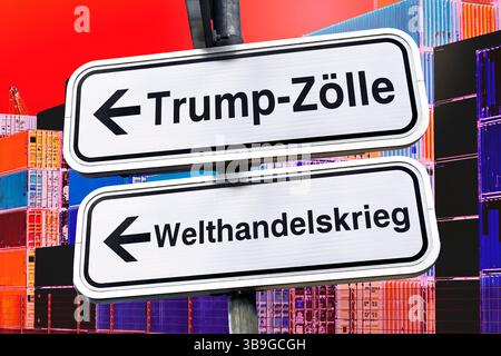 Wegweiser mit den Aufschriften Trump-Zölle und Welthandelskrieg vor gestapelten Containern, Fotomontage Stockfoto
