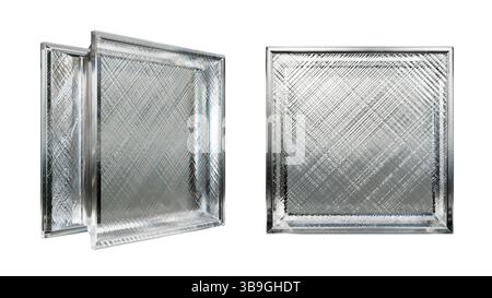 Transparenter Glasblock für die Innenarchitektur. Ästhetische und moderne Form mit strukturierter Struktur. Erfassung abstrakter Muster und Lichtverzerrungen. Bausortiment Stockfoto