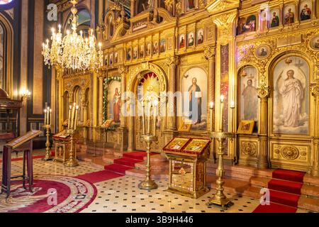 Die Ikonostase der Bulgarisch-orthodoxen Kirche St. Stephan in Istanbul, Türkije Stockfoto