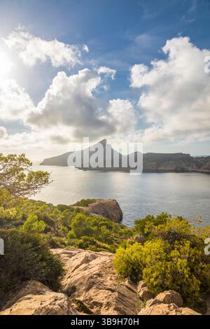 Blick von Sant Elm nach Sa Dragonera, Sant Elm, Mallorca, Balearen, Spanien Stockfoto