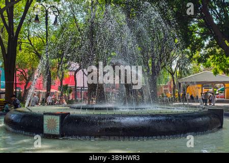 Brunnen der trinkenden Kojoten, Plaza del Centenario, Coyoacan, Mexiko-Stadt, Mexiko Stockfoto