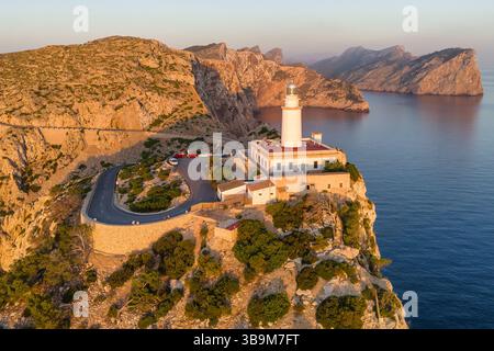 Luftaufnahme des Leuchtturms Formentor auf Mallorca, Balearen, Spanien Stockfoto