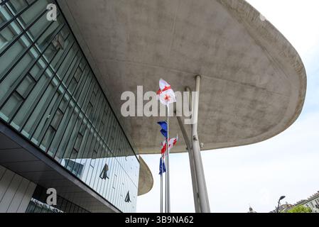 Öffentliche Dienstleistungshalle der georgischen Regierung, die am 23. April in Tiflis, der Hauptstadt Georgiens, eine Vielzahl öffentlicher Dienstleistungen für die Bürger bereitstellt Stockfoto