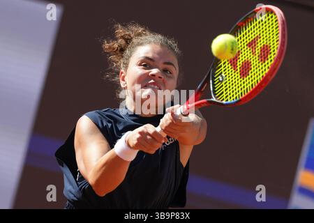 Rom, Italien. Mai 2025. Jasmine Paolini von Italien während des Spiels gegen Jasmine Paolini von Italien beim Internazionali BNL d’Italia 2025 Tennis Turnier im Foro Italico in Rom, Italien am 10. Mai 2025. Quelle: Insidefoto/Alamy Live News Stockfoto