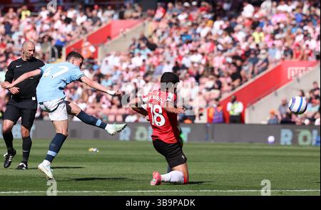 Southampton, Großbritannien. Mai 2025. Phil Foden aus Manchester City hat einen Treffer, scheitert aber beim Spiel Southampton gegen Manchester City Premier League im St Mary's Stadium in Southampton. Der Bildnachweis sollte lauten: Paul Terry/Sportimage Credit: Sportimage Ltd/Alamy Live News Stockfoto