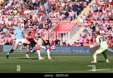 Southampton, Großbritannien. Mai 2025. Erling Haaland von Manchester City hat einen Treffer, scheitert aber beim Spiel der Southampton gegen Manchester City Premier League im St Mary's Stadium in Southampton. Der Bildnachweis sollte lauten: Paul Terry/Sportimage Credit: Sportimage Ltd/Alamy Live News Stockfoto