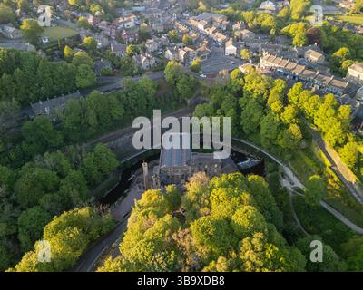 Luftaufnahme von New Mills in Derbyshire Großbritannien mit Torr Vale Mill Stockfoto