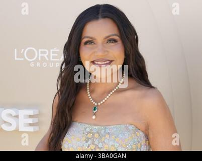 Mindy Kaling kommt am Samstag, den 10. Mai 2025, bei der Gold House 4. Jährlichen GOLD-GALA im Dorothy Chandler Pavilion Music Center in Los Angeles, CA. (Foto: Sthanlee B. Mirador/SIPA USA) Stockfoto