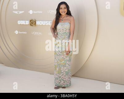Los Angeles, USA. Mai 2025. Mindy Kaling kommt am Samstag, den 10. Mai 2025, bei der Gold House 4. Jährlichen GOLD-GALA im Dorothy Chandler Pavilion Music Center in Los Angeles, CA. (Foto: Sthanlee B. Mirador/SIPA USA) Credit: SIPA USA/Alamy Live News Stockfoto