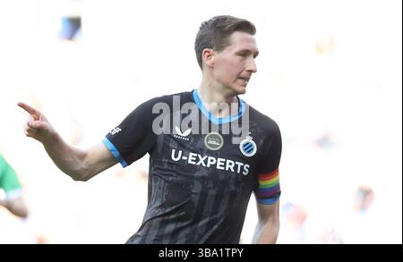 Genk, Belgien. Mai 2025. Hans Vanaken feiert während eines Fußballspiels zwischen KRC Genk und Club Brugge am Sonntag, den 11. Mai 2025 in Genk, am 8. (Von 10) Tag der Play-offs der Champions der ersten Liga der „Jupiler Pro League“ 2024-2025. BELGA PHOTO VIRGINIE LEFOUR Credit: Belga News Agency/Alamy Live News Stockfoto