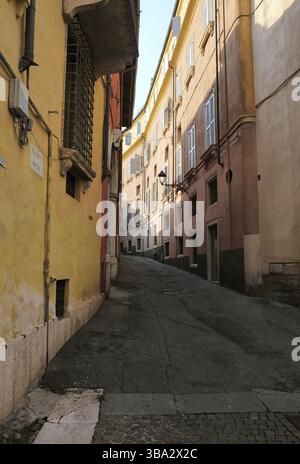 Straße von Scaligero Castle in Sirmione am gardasee in italien im Sommer Stockfoto