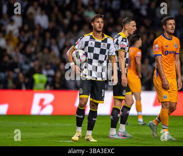 Porto, Guimaraes, Portugal. Mai 2025. MIGUEL REISINHO von Boavista FC wurde nach dem Shooting während des Liga Portugal Betclic 2024/25 Spiel zwischen dem FC Porto und Boavista FC am 11. Mai 2025 in Porto, Portugal, im Estadio do Bessa Sec XXI gesehen. (Kreditbild: © Miguel Lemos/ZUMA Press Wire) NUR REDAKTIONELLE VERWENDUNG! Nicht für kommerzielle ZWECKE! Quelle: ZUMA Press, Inc./Alamy Live News Stockfoto