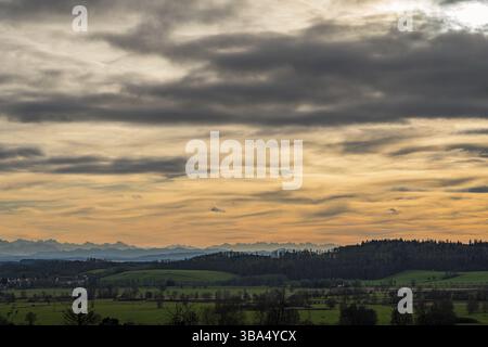 Fantastischer Sonnenuntergang in Heiligenberg am Bodensee Stockfoto