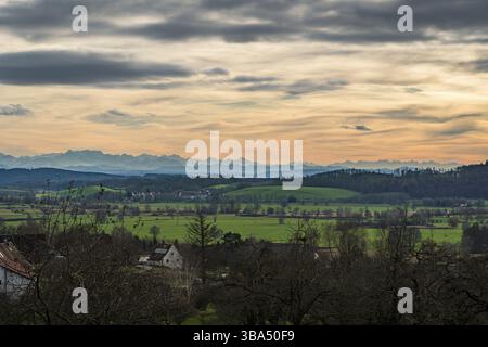 Fantastischer Sonnenuntergang in Heiligenberg am Bodensee Stockfoto