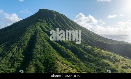 Koko Head Crator bei Sonnenaufgang Stockfoto