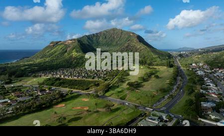 Weite Luftaufnahme von Hawaii Kai und Koko Head Krator Stockfoto
