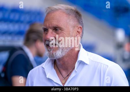 Genk, Belgien. Mai 2025. GENK, BELGIEN - 11. MAI: Trainer Thorsten Fink von KRC Genk während des Jupiler Pro League Championship Play offs Spiels zwischen KRC Genk und Club Brugge KV in der Cegeka Arena am 11. Mai 2025 in Genk, Belgien. (Foto von Joris Verwijst/Orange Pictures) Credit: Orange Pics BV/Alamy Live News Stockfoto