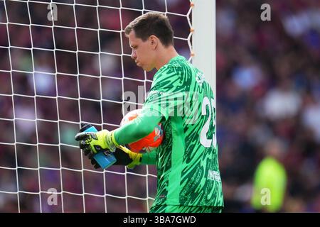 Barcelona, Spanien. Mai 2025. Wojciech Szczesny vom FC Barcelona während des La Liga EA Sports Spiels zwischen dem FC Barcelona und Real Madrid CF spielte am 11. Mai 2025 im Lluis Companys Stadion in Barcelona, Spanien. (Foto: Bagu Blanco/Pressinphoto) Credit: PRESSINPHOTO SPORTS AGENCY/Alamy Live News Stockfoto