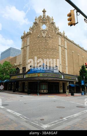 Das Dorothy Pauley Square and Carpenter Theatre, Teil des Dominion Energy Center, ist ein Komplex für darstellende Künste in Richmond, Virginia. Stockfoto
