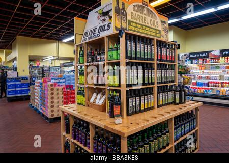 Fairway Super Market ist ein voll bestücktes Lebensmittelgeschäft in Kips Bay, NYC, USA, 2025 Stockfoto
